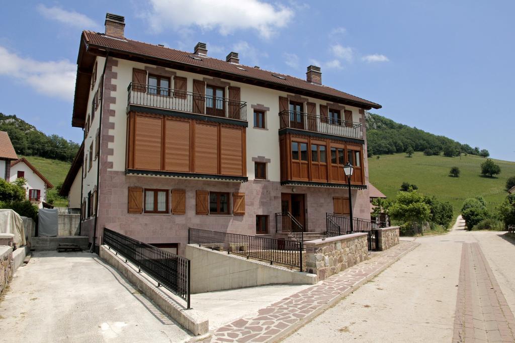 Apartamentos Irati Гарральда Экстерьер фото